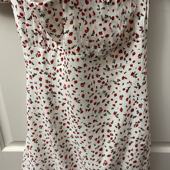 Open back dress - Picture 3 of 3